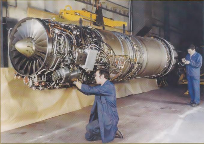 Двигатель SNECMA M53. Его разработка была начала для использования в качестве силовой установки проектов трехмаховых самолетов компании Dassault. В конечном итоге M53 стали штатными двигателями истребителей Mirage 2000