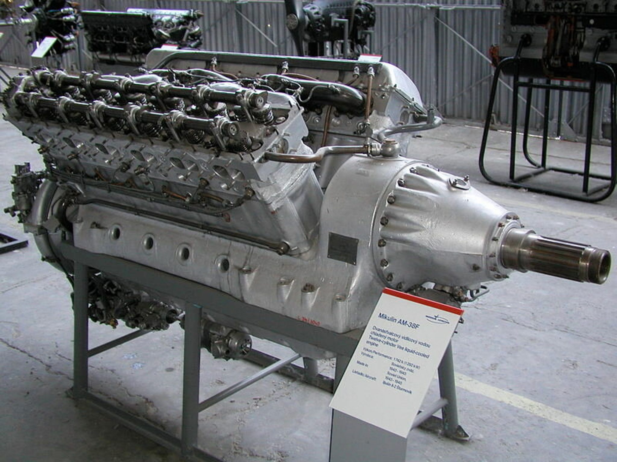 Двигатель Микулин ам38 ф