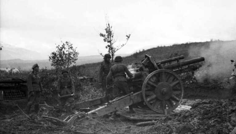 Сергей Линник. Послевоенная служба и боевое применение 105-мм гаубиц, изготовленных в нацистской Германии