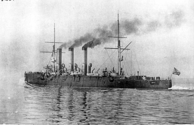 Крейсер 1 ранга «Паллада», один из крейсеров Программы 1895 года