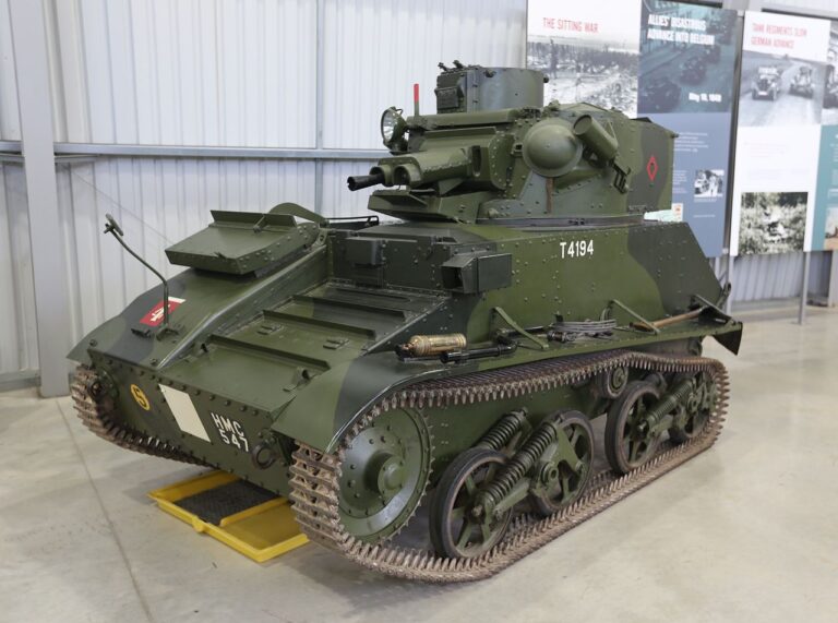 Лёгкий танк Виккерс Mk VI