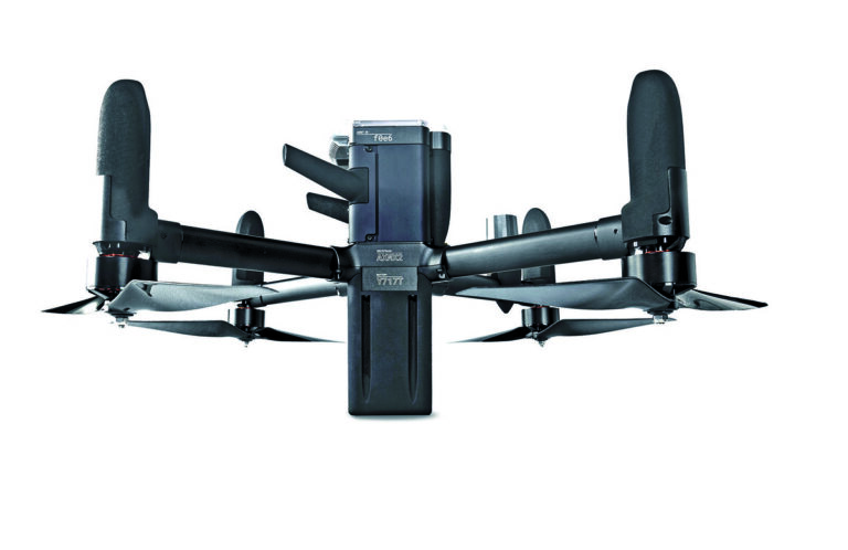 Кинетический перехватчик Anduril Anvil, разрушающий вражеские дроны воздушным тараном. Для автономного поиска и наведения на цель использует встроенную антенну с фазированной решеткой. Dubaiexpo.com