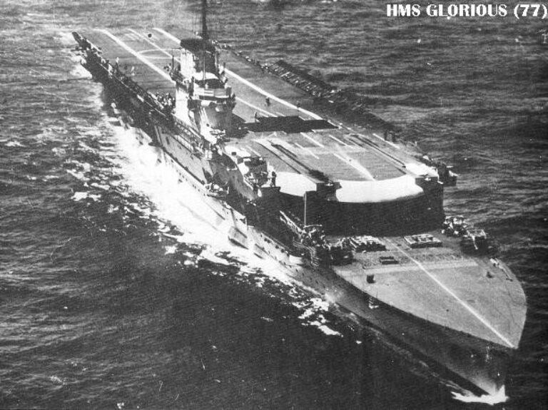 Британский авианосец «Глориус» (HMS Glorious)