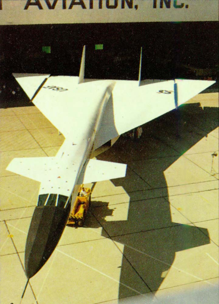 Сверхзвуковой стратегический бомбардировщик XB-70 Valkyrie («Валькирия»). США