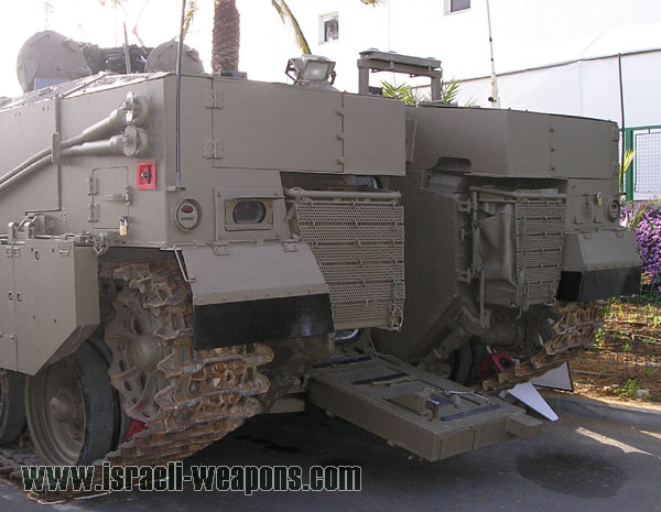 Тяжёлый бронетранспортёр "Намер" ("Леопард"). Израиль