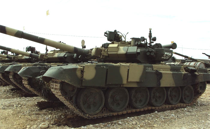 Основной боевой танк России - Т-90.