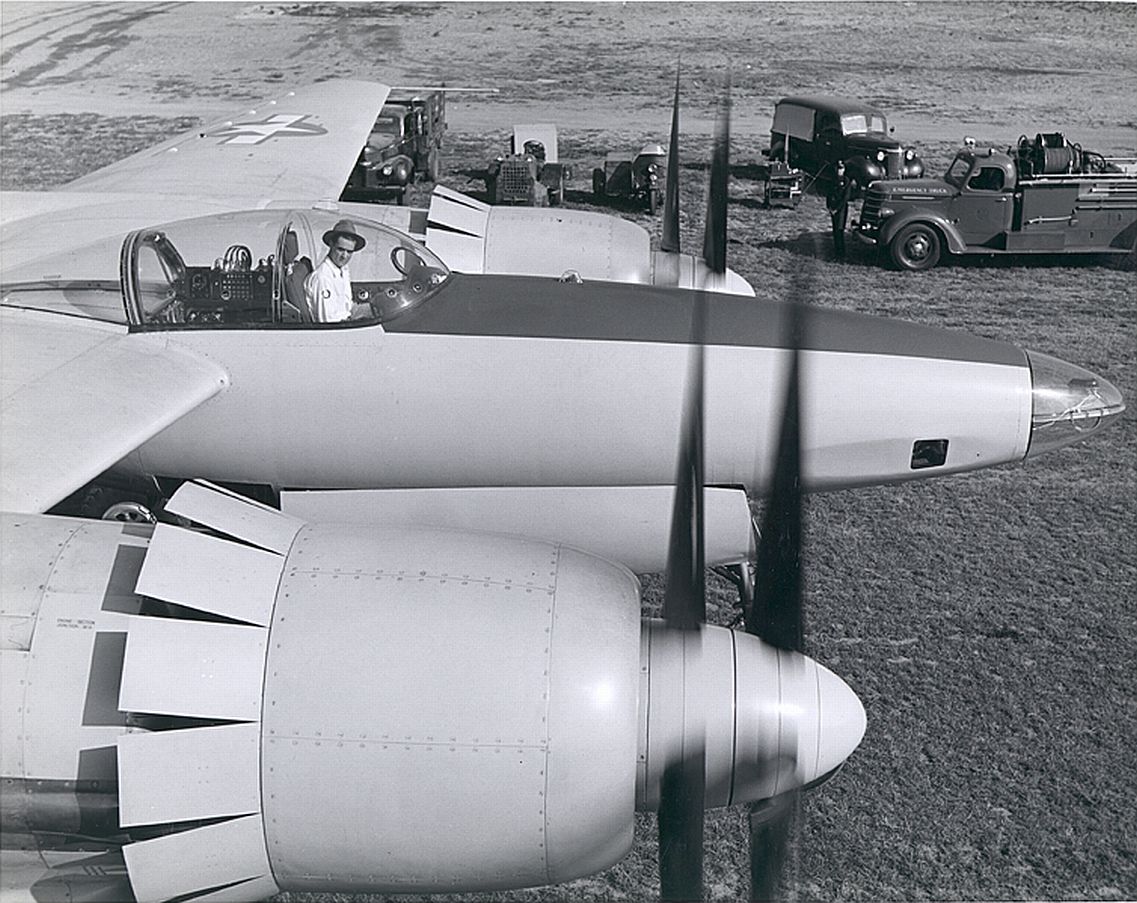 Неудачники Говарда Хьюза. Самолёты Hughes P-73  и XF-11