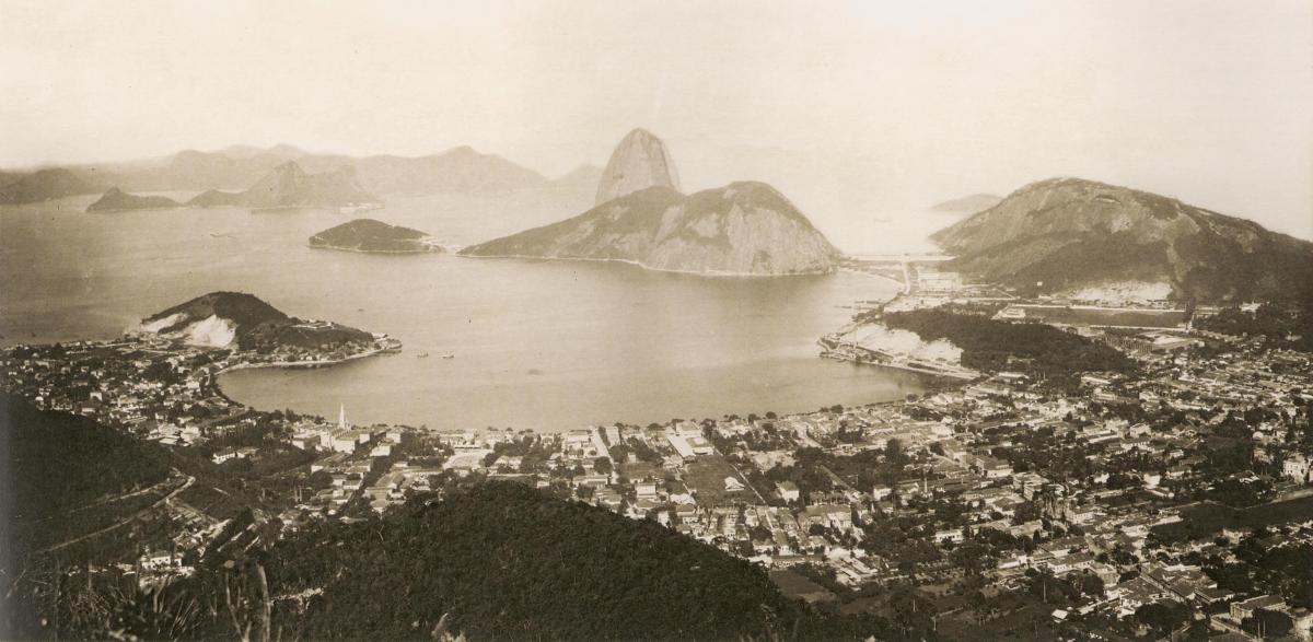 Фото бухты Гуанабара 1889г.