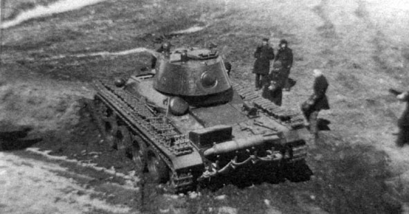 Испытания танка Т-25 (СТЗ-24) на проходимость, осень 1939 г.