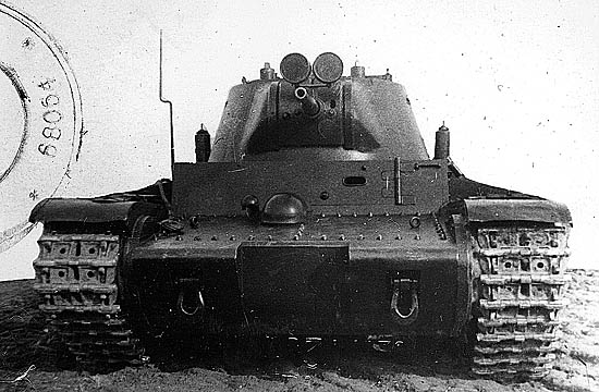 Танк Т-111. Первый Совеский танк с противоснарядным бронированием.