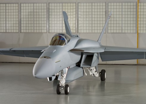 Модернизированный F/A-18 – реальная альтернатива F-35C