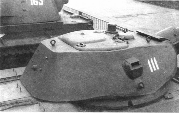 Литая башня Т-34 выпуска 1942 года. Кормовой люк для демонтажа пушки крепился на 6-ти болтах.