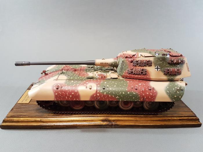 Тяжёлый танк PzKpfw E-100 ausf. B. "Raubtier" (Хищник) из мира Человека в высоком замке