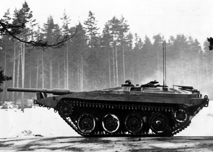 Первая машина нулевой серии - Удивительный танк Strv 103 | Военно-исторический портал Warspot.ru