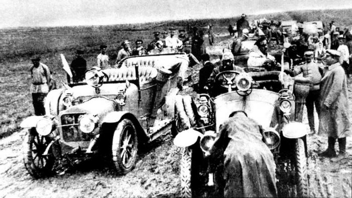 Первые военные автомобили Царской России