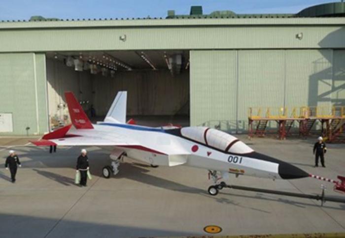 Mitsubishi продемонстрировала лётный образец истребителя пятого поколения ATD-X Shinshin