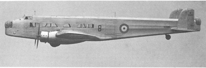 Несколько прототипов мирного времени. Опытный бомбардировщик/транспортный самолет A.W.23. Великобритания