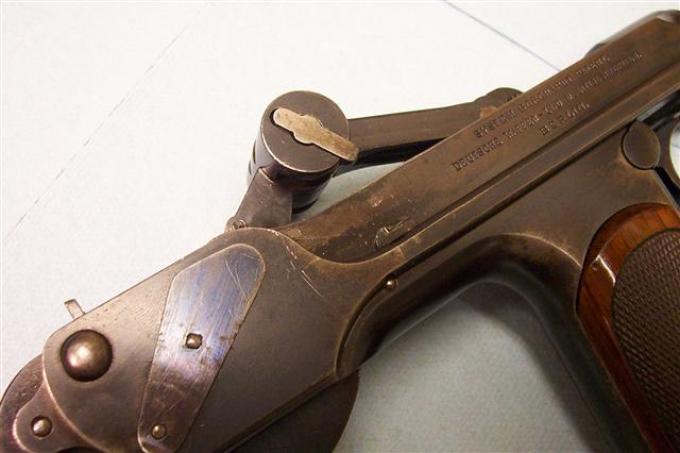 Пистолет Борхард К-93