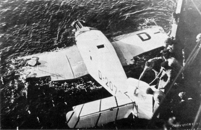 Попытка перелёта через Атлантический океан на самолете Junkers W 33 «Esa»