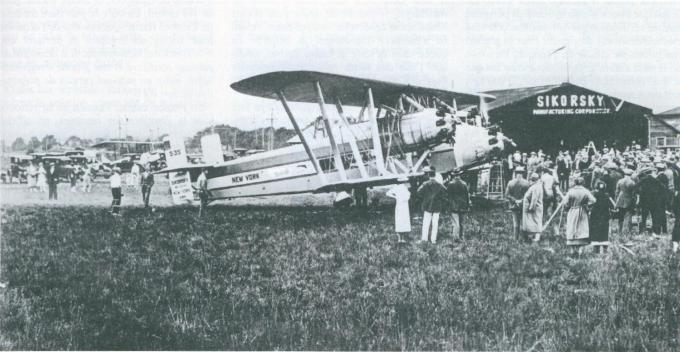 Рекордный самолет Sikorsky S-35. США