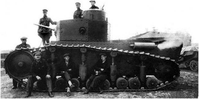 Первый советский средний «манёвренный» танк Т-12