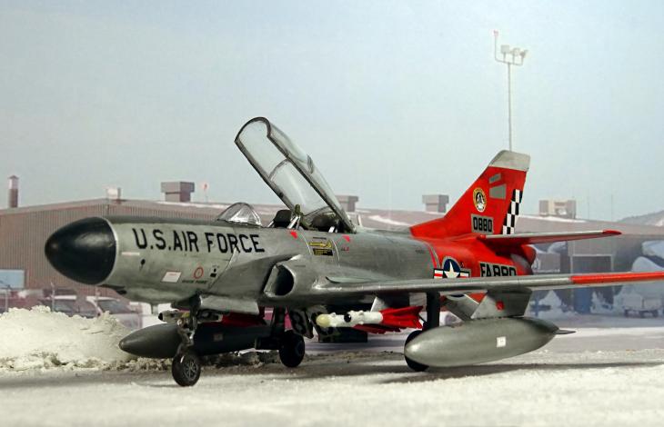 Альтернативный истребитель-перехватчик Lockheed F-94E Super Starfire. США