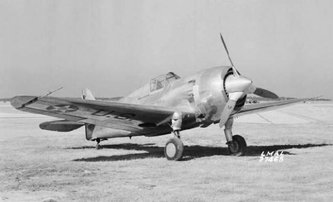 Опытный истребитель Curtiss XP-42. США