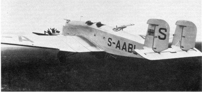 Проект двухмоторного бомбардировщика компании Junkers. Германия