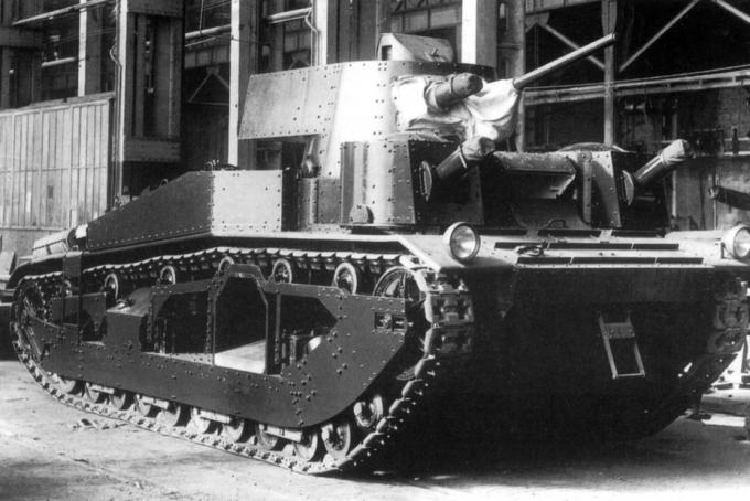 Medium Tank Mk.III в заводском цеху, 1929 год