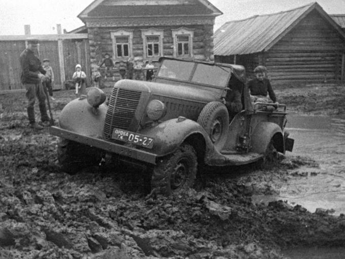 Один из опытных ГАЗ-61-416 на испытаниях, август-сентябрь 1941 года