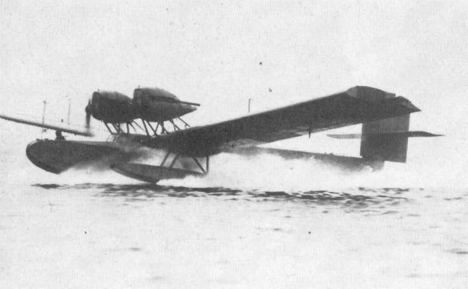 В память о пионере авиации Адольфе Рорбахе и его самолётах