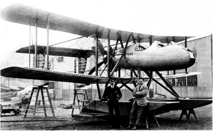 Опытный поплавковый бомбардировщик-разведчик Air Department A.D.1 Navyplane. Великобритания