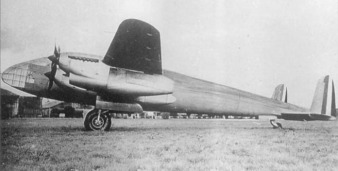 Опытный тяжелый бомбардировщик Breguet Bre 482 B4. Франция