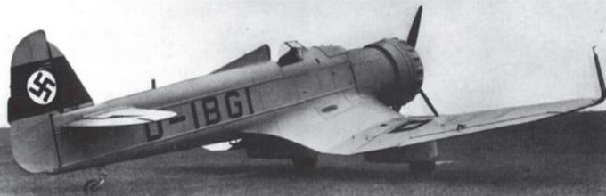 опытный пикирующий бомбардировщик На 137A-0 (D-IBGI) с радиальным двигателем BMW 132A
