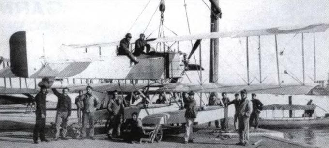 Опытный поплавковый гидросамолет Caudron R. Франция