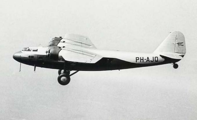 Пассажирские и военно-транспортные самолеты Fokker F.22/F.36. Нидерланды