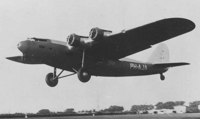 Пассажирские и военно-транспортные самолеты Fokker F.22/F.36. Нидерланды