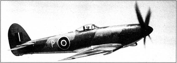 Опытный истребитель Hawker Tempest I. Великобритания