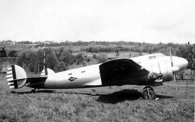 Экспериментальный самолет Lockheed XC-35. США