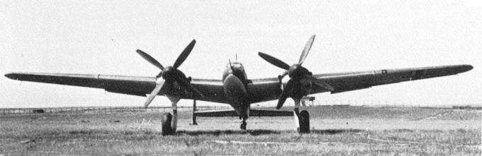 Самолёт для сверхдальних перелётов Messerschmitt Me 261 V1 Adolfine и дальний разведчик Me 261 V3. Германия