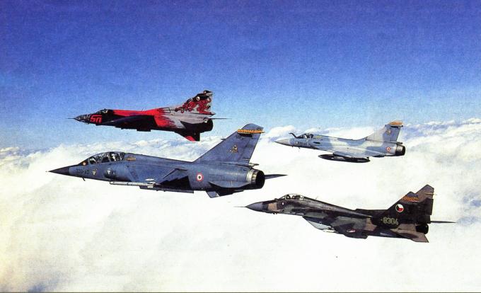 «Миражи» против «мигов». Учебные воздушные бои истребителей Mirage 2000 и Mirage F-1 против МиГ-29, МиГ-23МФ и МиГ-23МЛ