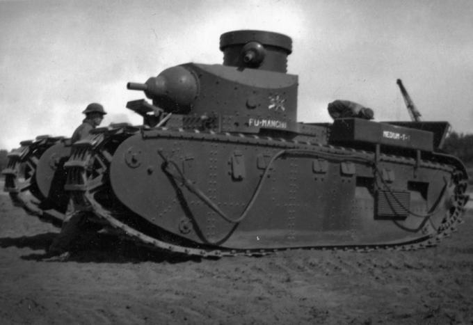 Medium Tank T1E1 в составе 67-й пехотной роты, оснащённой средними танками. Танк получил имя собственное Fu-Manchu в честь книжного злодея. Форт-Беннинг, 1933 год