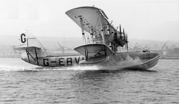 Пассажирская летающая лодка Short S.8 Calcutta в Белфасте
