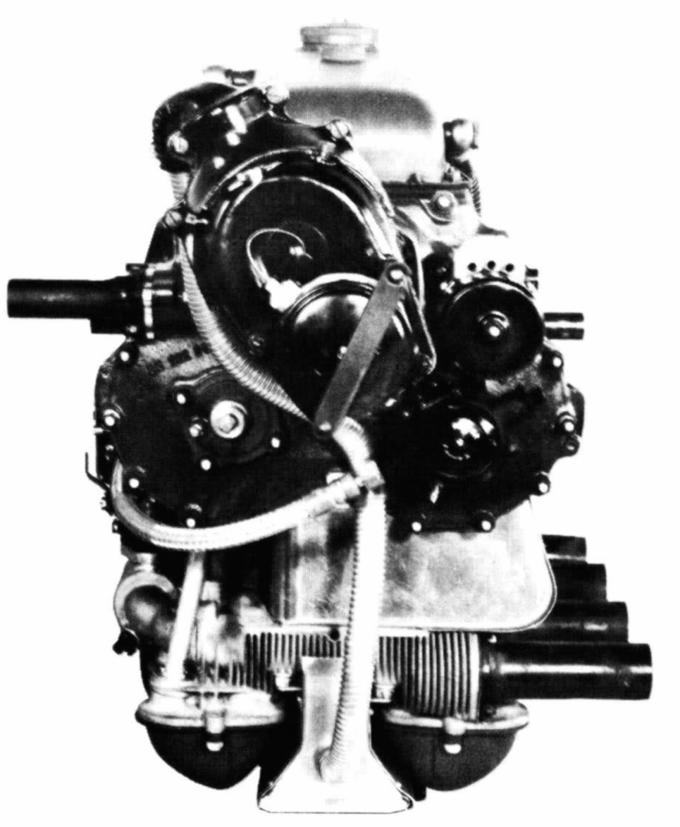 Рис. 8. Двигатель Z 9-092 с механическим указателем оборотов двигателя, вид сзади