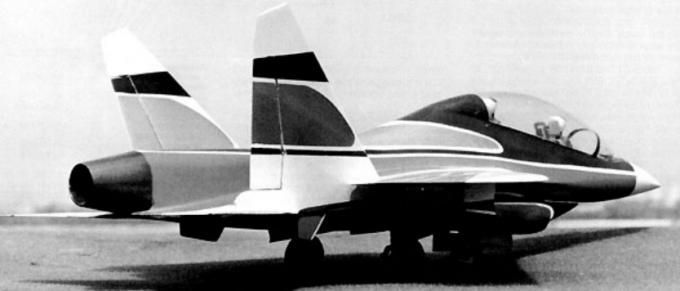 Легкий истребитель/учебно-боевой самолет Су-27 (рисунок и макет учебно-боевого варианта Су-27УБ) ВВС СССР