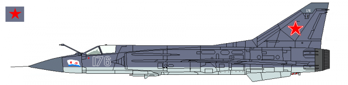 Палубные истребитель МиГ-23К и штурмовик-бомбардировщик Су-17М3К ВМФ СССР; на истребителе отметка об одной воздушной победе, на штурмовике отметки об успешно нанесенных ударах по наземным целям