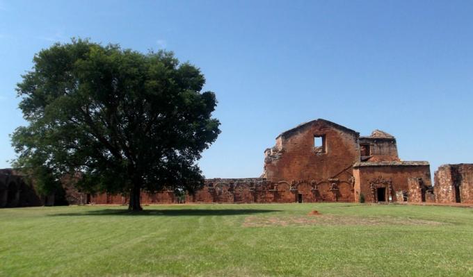 Красные руины Парагвая (18+)