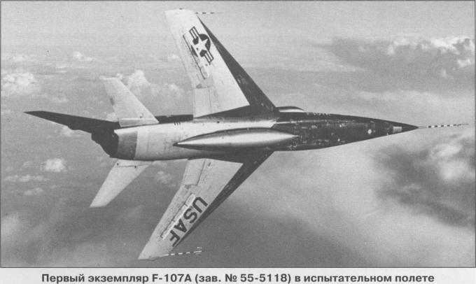 Опытный истребитель-бомбардировщик North American F-107A и  F-107B Ultra Sabre. США