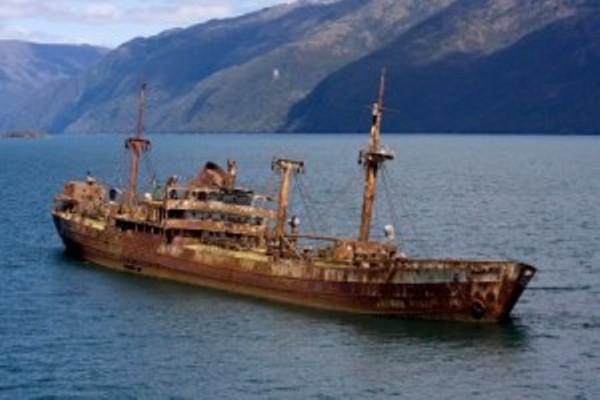In the Bermuda Triangle emerged ship disappeared 90 years ago 4.jpg