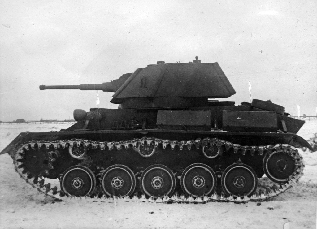 Испытания продемонстрировали явное преимущество нового танка перед Т-70Б